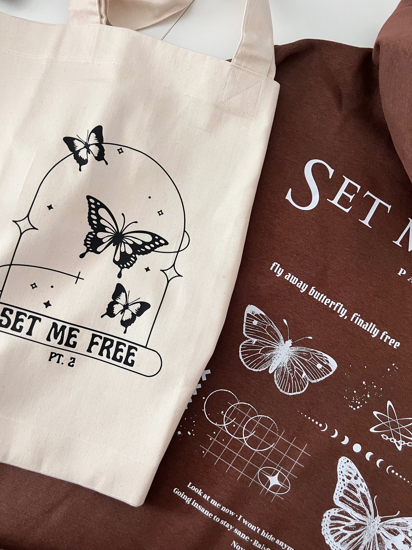 HOODIE "SET ME FREE"